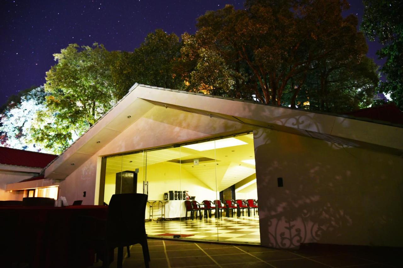 Indraprastha Resort Dalhousie Esterno foto